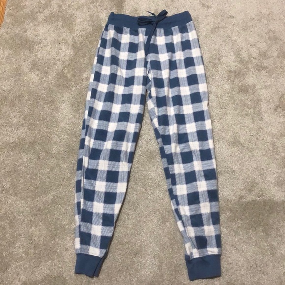 pajama pants - Picture 4 of 7